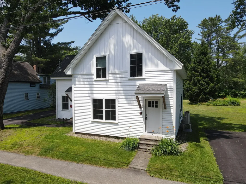 42 Hillside Road Orono ME 04473