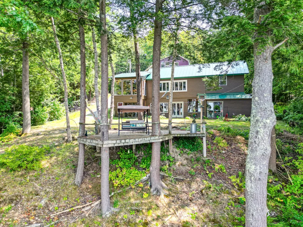 16 Brackett Road Dresden ME 04342