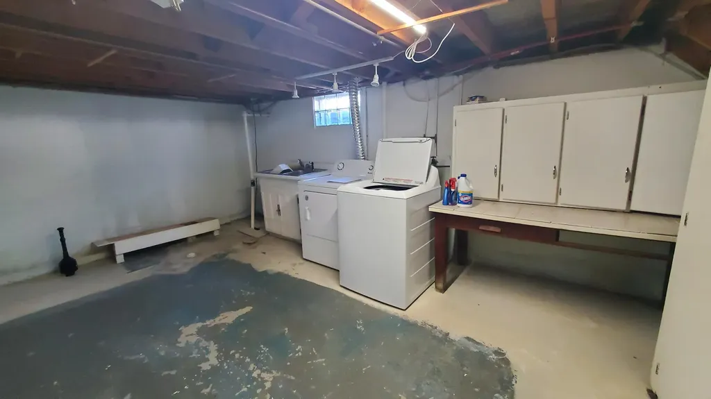 9 Wood Street Bangor ME 04401