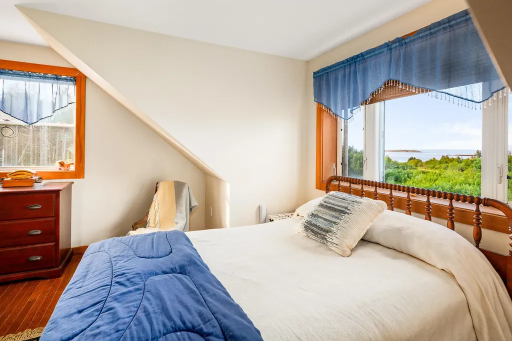 83 North Road Matinicus Isle Plt ME 04851