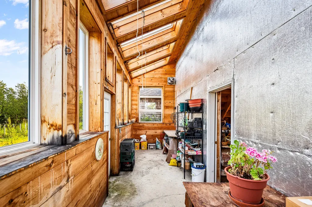 83 North Road Matinicus Isle Plt ME 04851