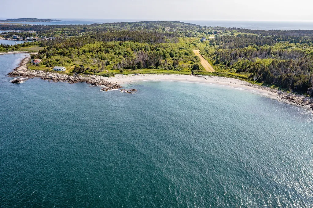 83 North Road Matinicus Isle Plt ME 04851