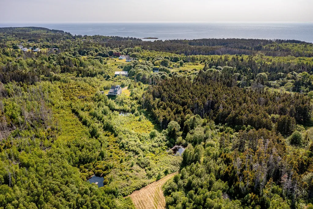 83 North Road Matinicus Isle Plt ME 04851