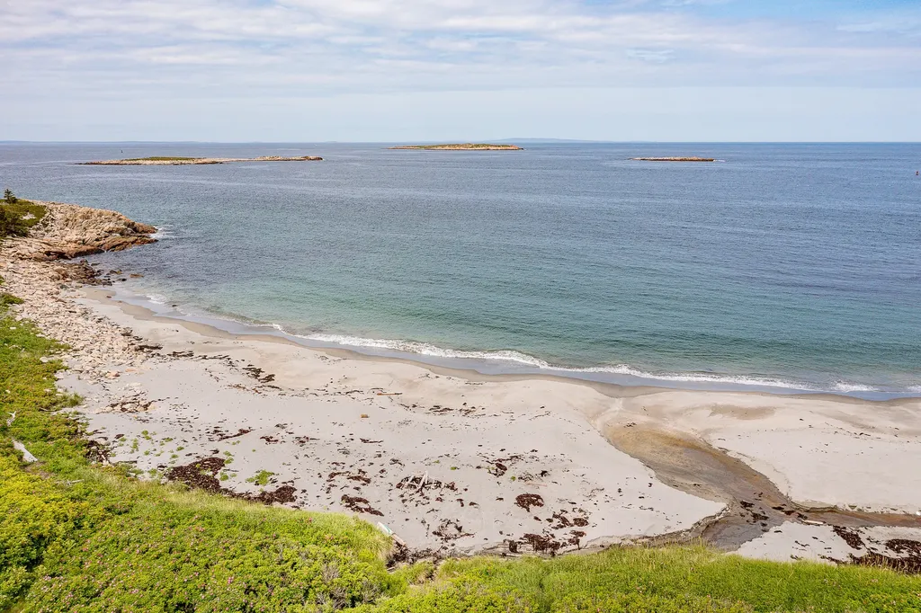 83 North Road Matinicus Isle Plt ME 04851