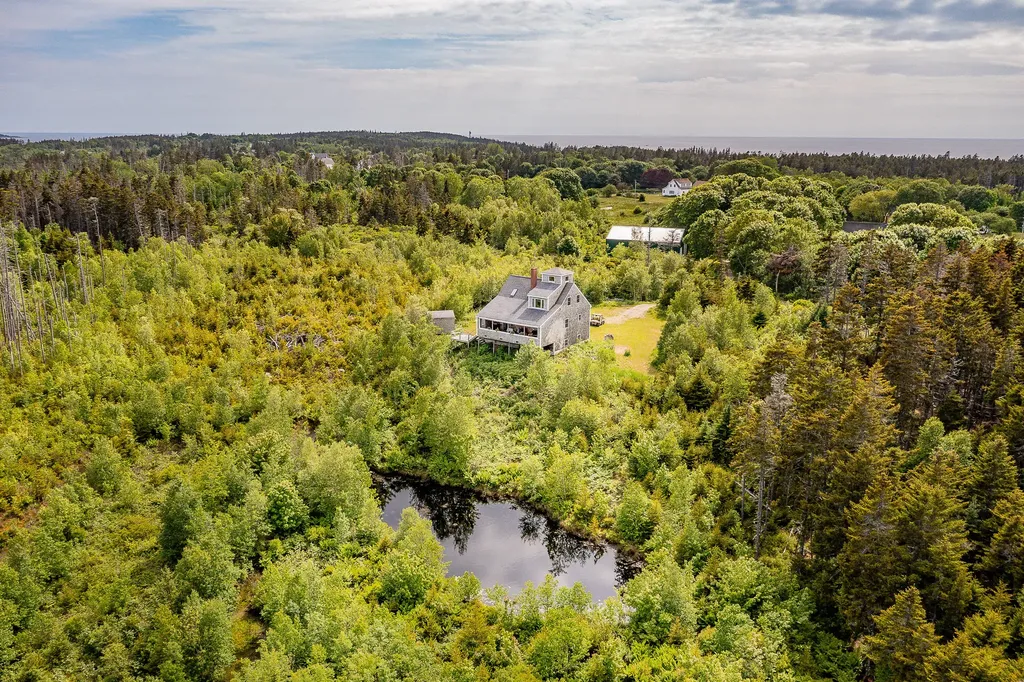 83 North Road Matinicus Isle Plt ME 04851