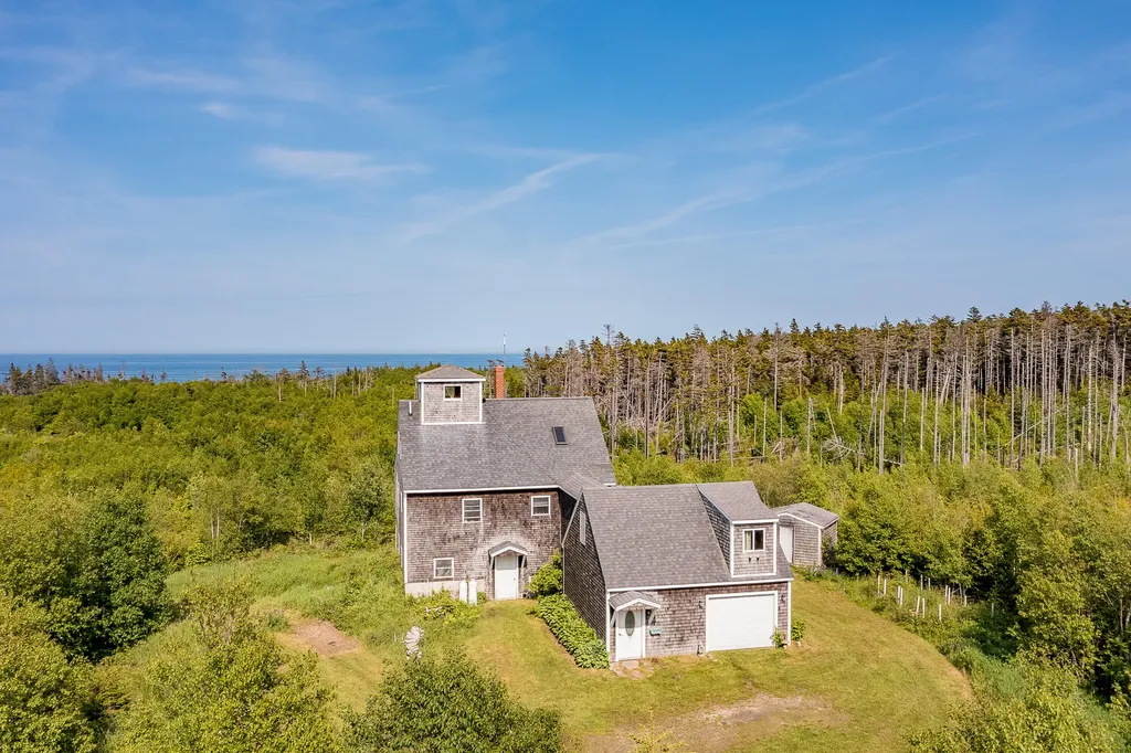 83 North Road Matinicus Isle Plt ME 04851