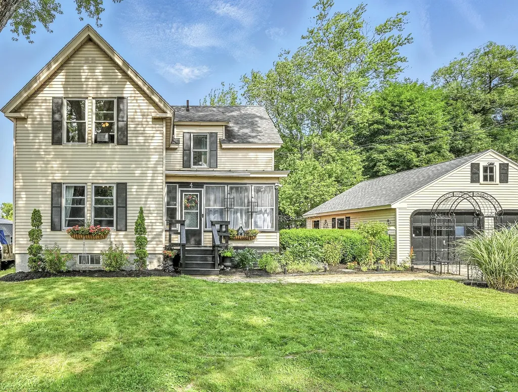 4 Hillcrest Street Waterville ME 04901