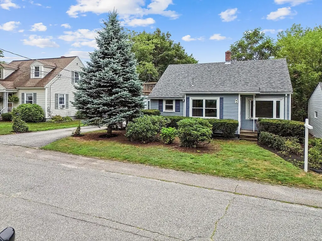 9 Perrier Street Lewiston ME 04240