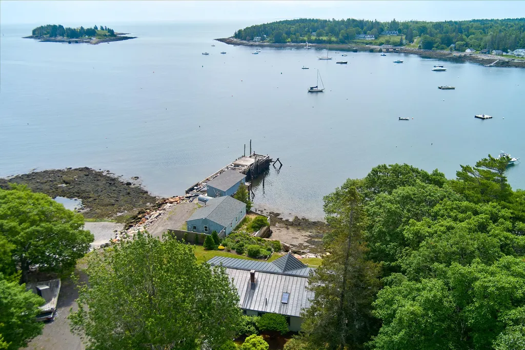 47 Barters Point Road Saint George ME 04860