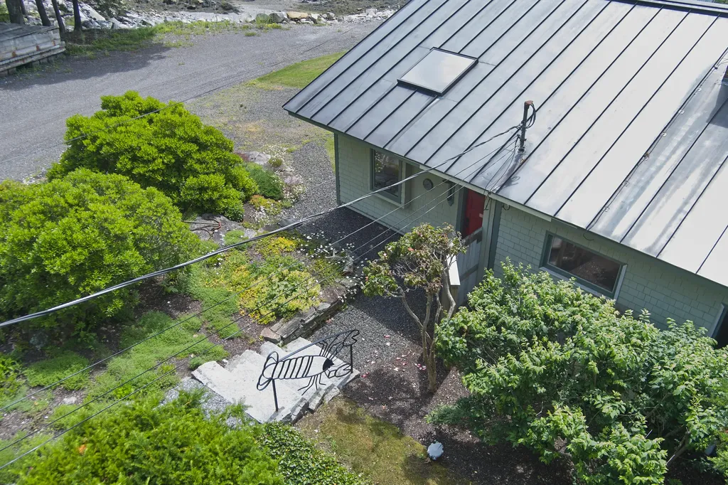 47 Barters Point Road Saint George ME 04860