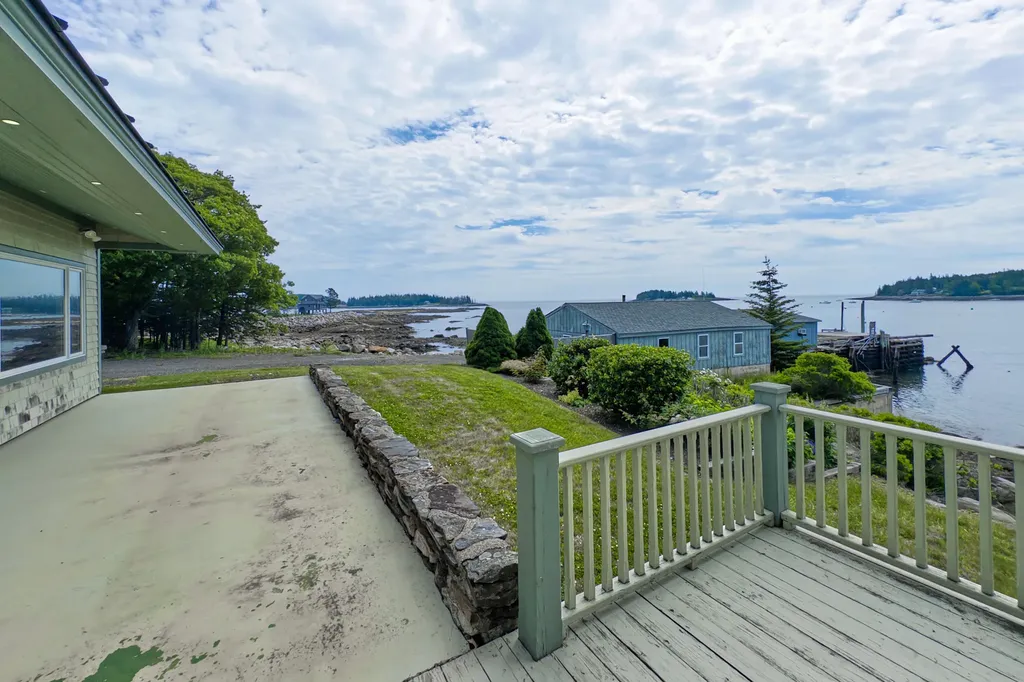 47 Barters Point Road Saint George ME 04860