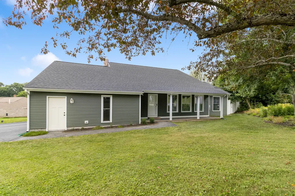 5 Fairview Avenue Auburn ME 04210