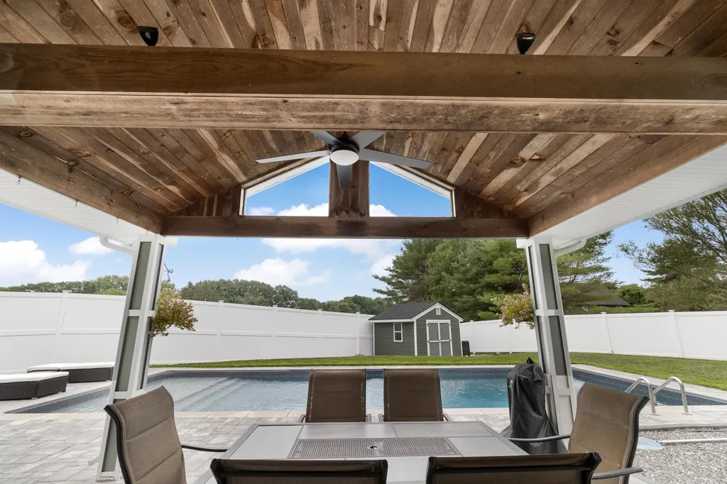 5 Fairview Avenue Auburn ME 04210