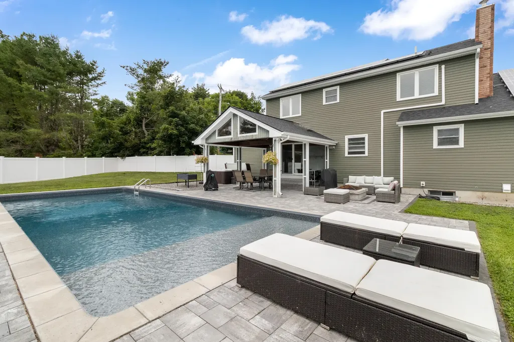 5 Fairview Avenue Auburn ME 04210