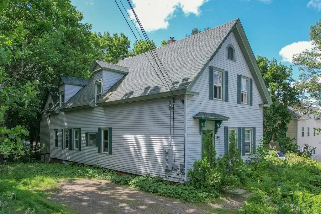 35 Church Street Ellsworth ME 04605