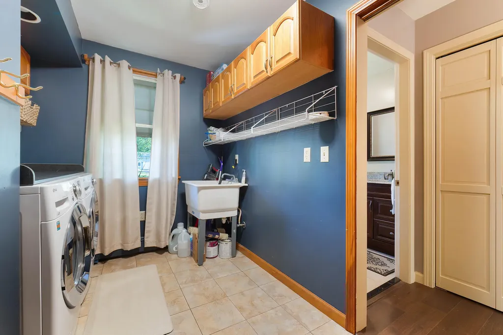 6 Arrowhead Drive Brunswick ME 04011