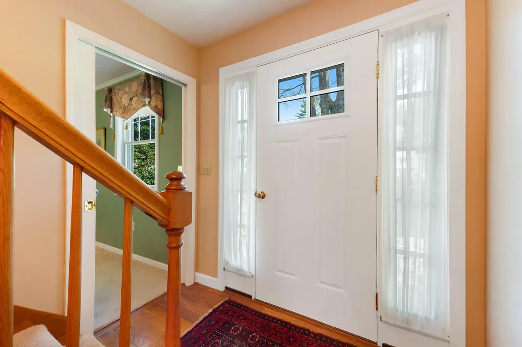6 Arrowhead Drive Brunswick ME 04011