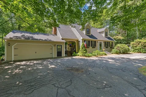 6 Arrowhead Drive Brunswick ME 04011