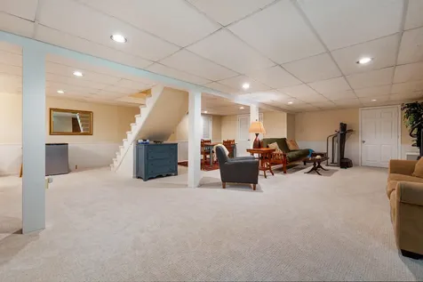 6 Arrowhead Drive Brunswick ME 04011