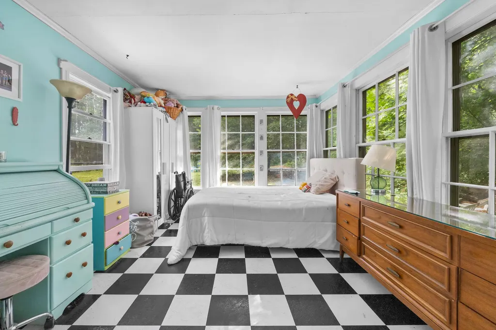 97 Forest Avenue Orono ME 04473