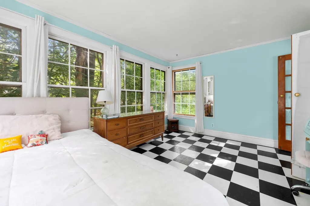 97 Forest Avenue Orono ME 04473