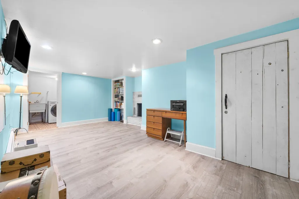 97 Forest Avenue Orono ME 04473
