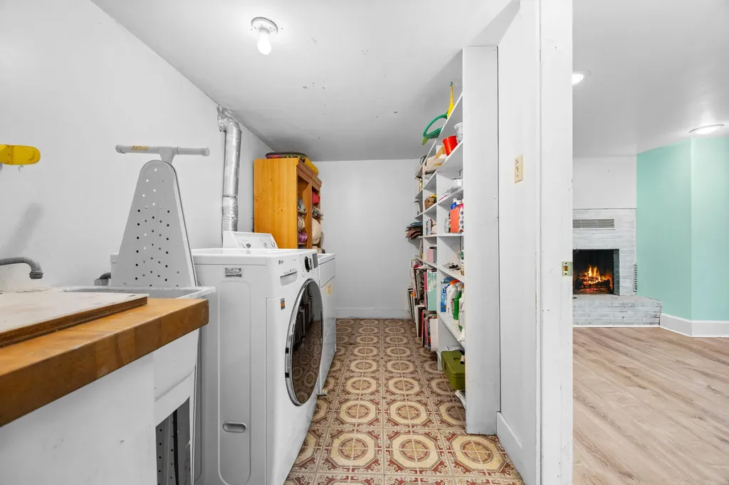 97 Forest Avenue Orono ME 04473