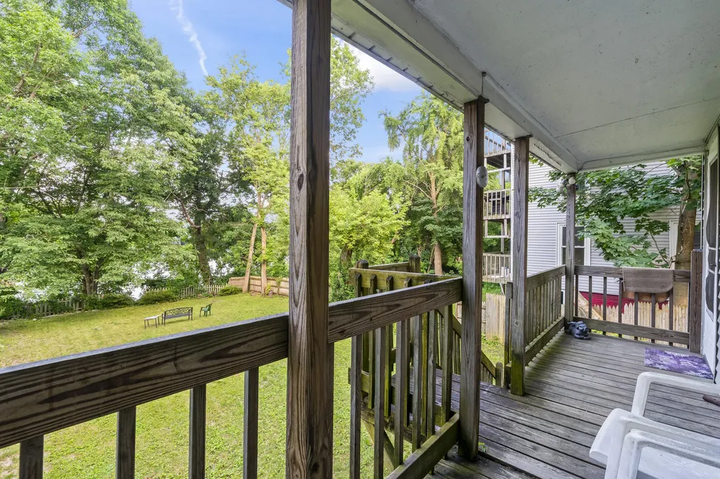 68 Newbury Street Auburn ME 04210