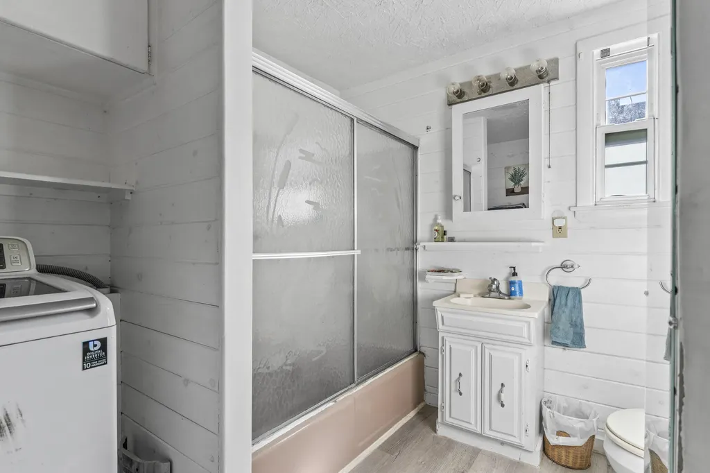 81 Richardson Street Bath ME 04530