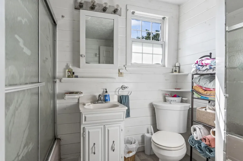 81 Richardson Street Bath ME 04530