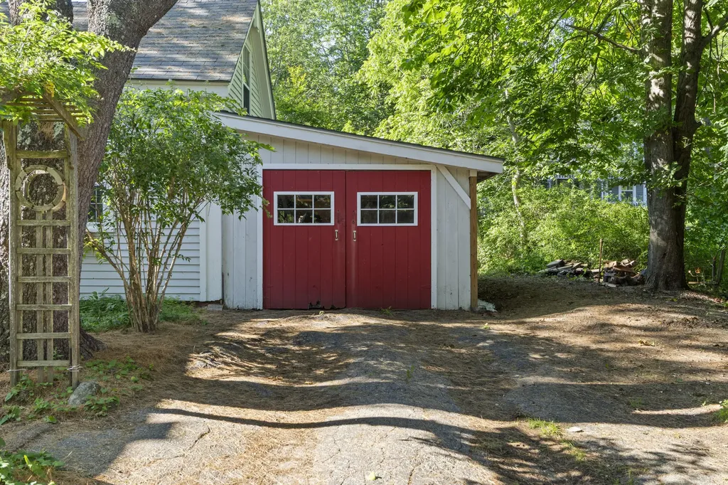 81 Richardson Street Bath ME 04530