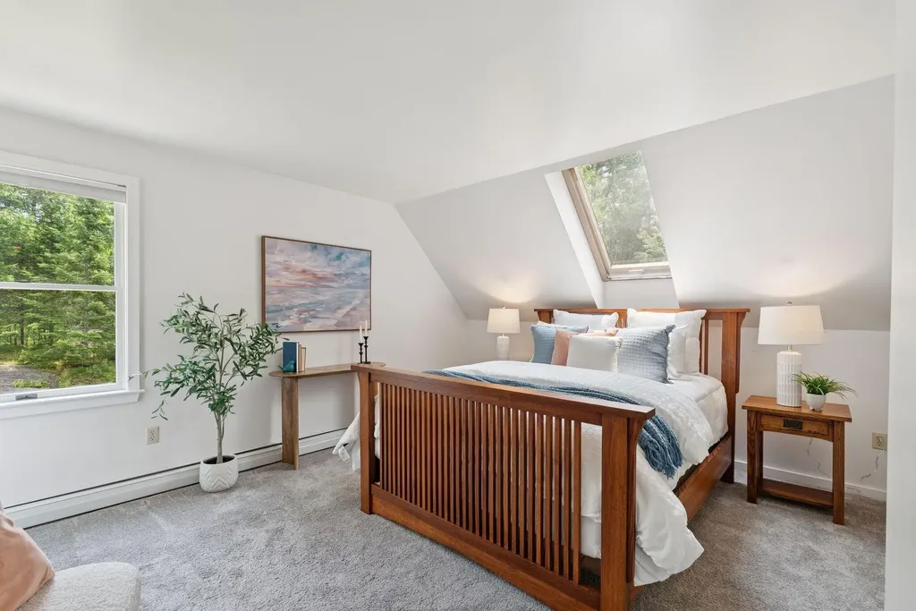 27 Libby Lane Brunswick ME 04011