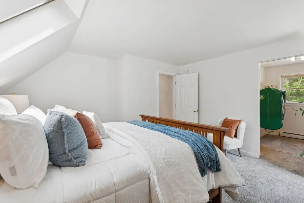 27 Libby Lane Brunswick ME 04011