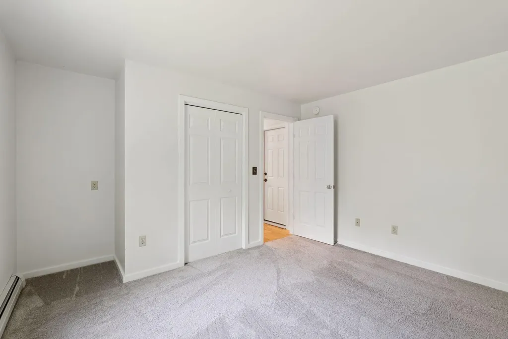 27 Libby Lane Brunswick ME 04011