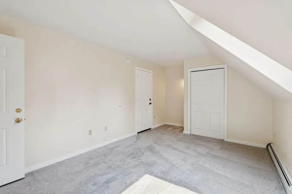 27 Libby Lane Brunswick ME 04011