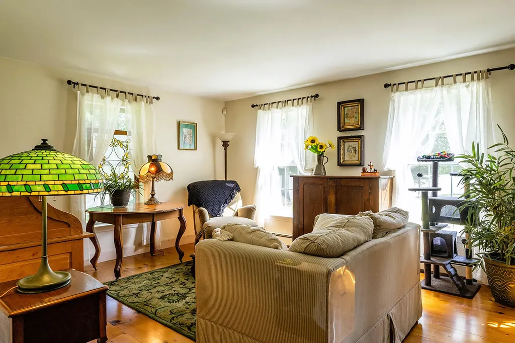 111 Ledge Road South Thomaston ME 04858