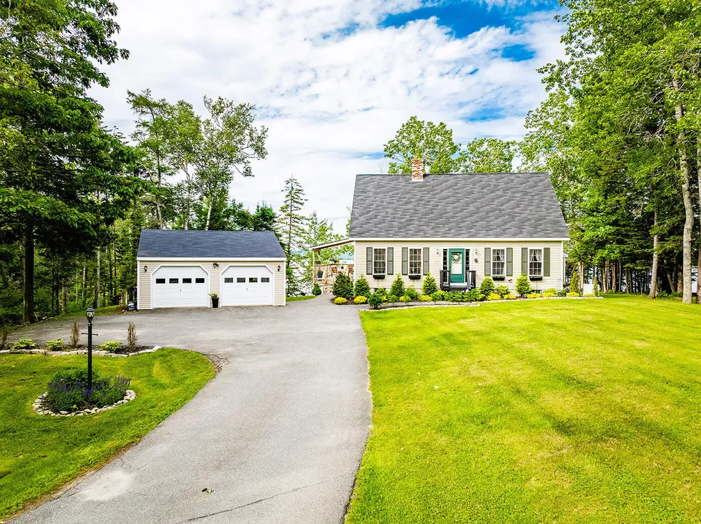 111 Ledge Road South Thomaston ME 04858