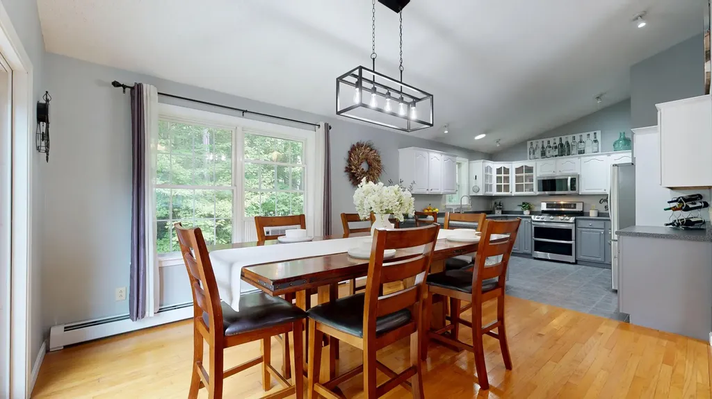 15 Howe Lane Sabattus ME 04280
