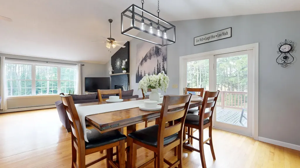 15 Howe Lane Sabattus ME 04280