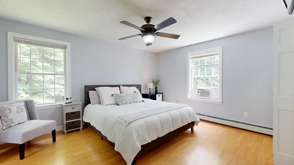 15 Howe Lane Sabattus ME 04280