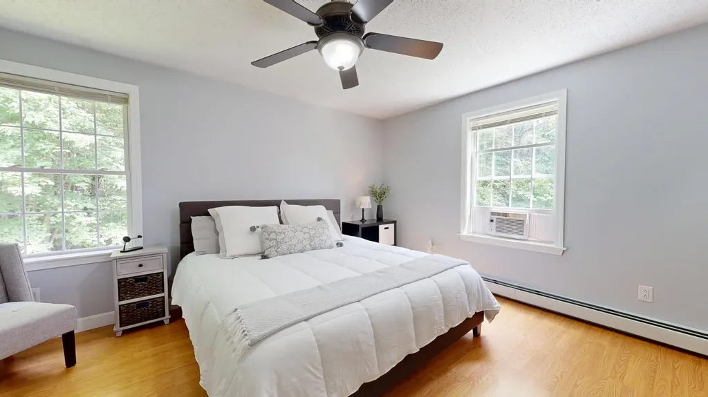 15 Howe Lane Sabattus ME 04280