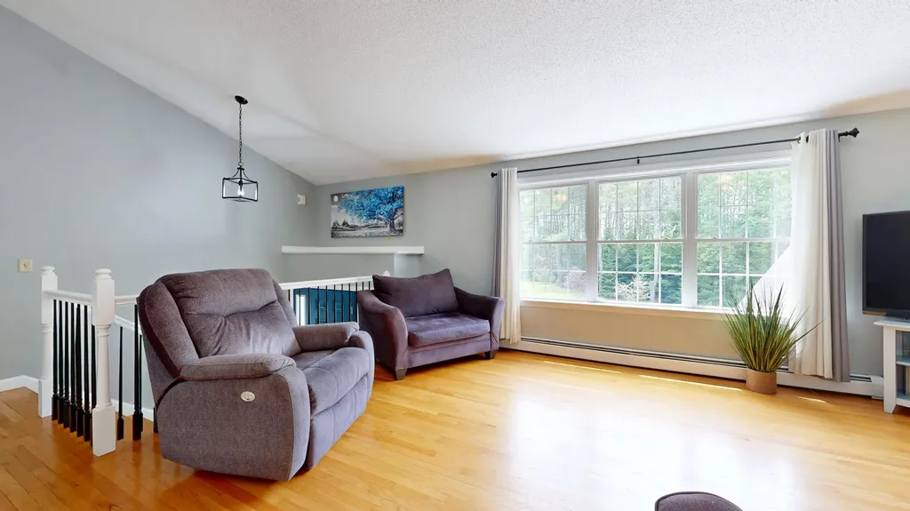 15 Howe Lane Sabattus ME 04280