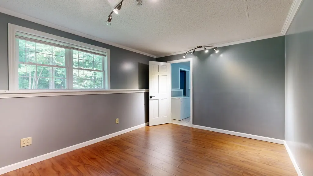 15 Howe Lane Sabattus ME 04280