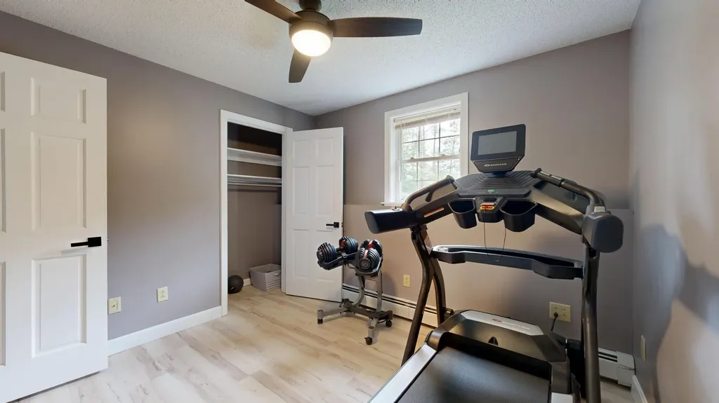 15 Howe Lane Sabattus ME 04280