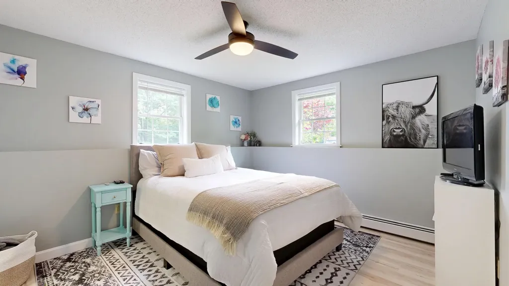 15 Howe Lane Sabattus ME 04280