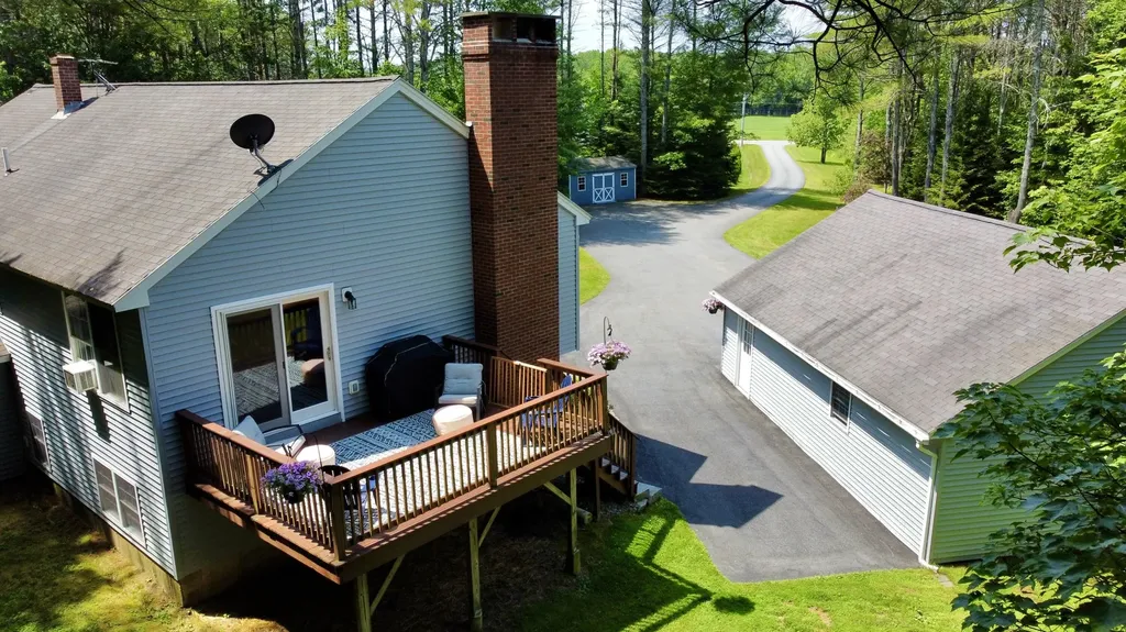 15 Howe Lane Sabattus ME 04280