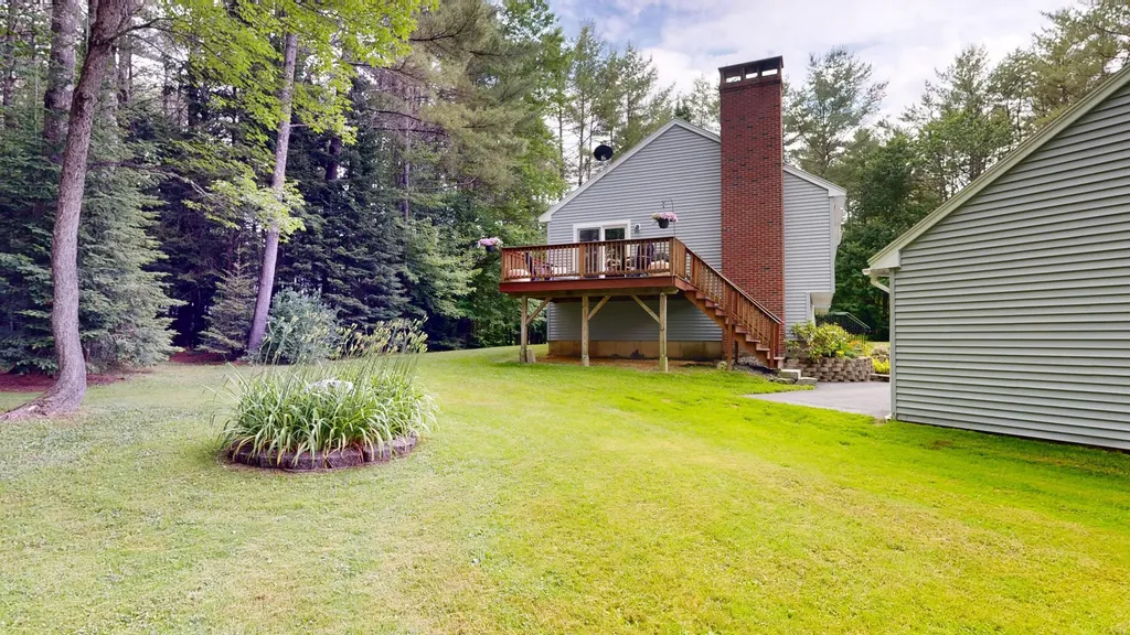 15 Howe Lane Sabattus ME 04280