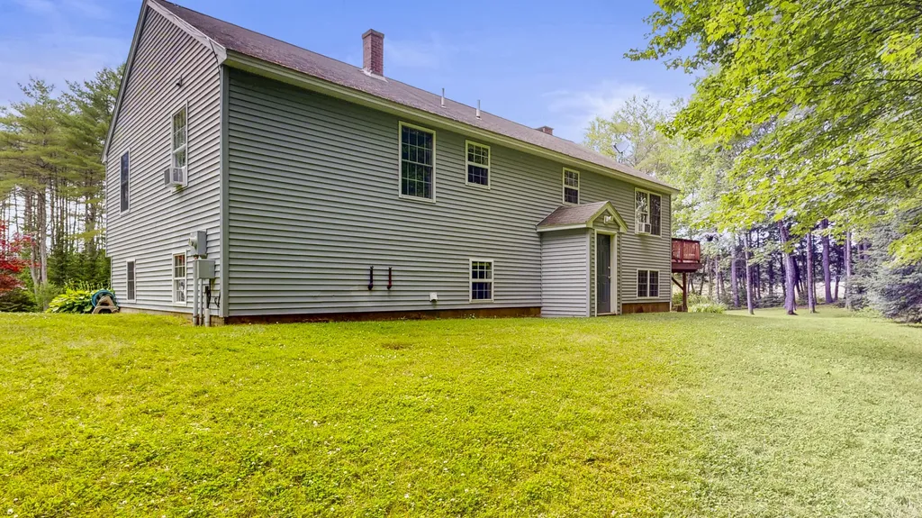 15 Howe Lane Sabattus ME 04280