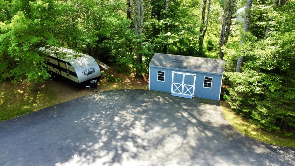 15 Howe Lane Sabattus ME 04280