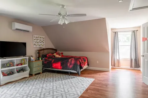 123 Lasalle Drive Bangor ME 04401